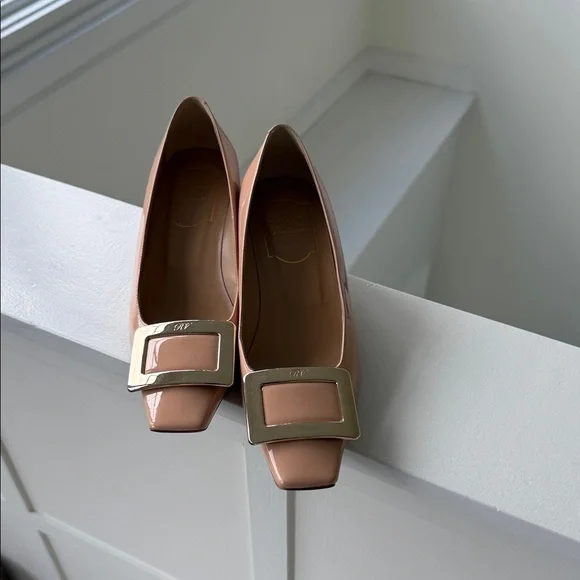 Roger Vivier Pink Heels with Gold Buckle - Picture 1 of 5